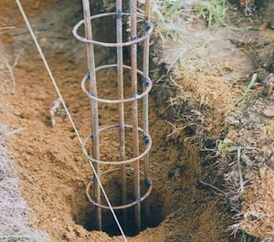 Бурение отверстий под свайные фундаменты